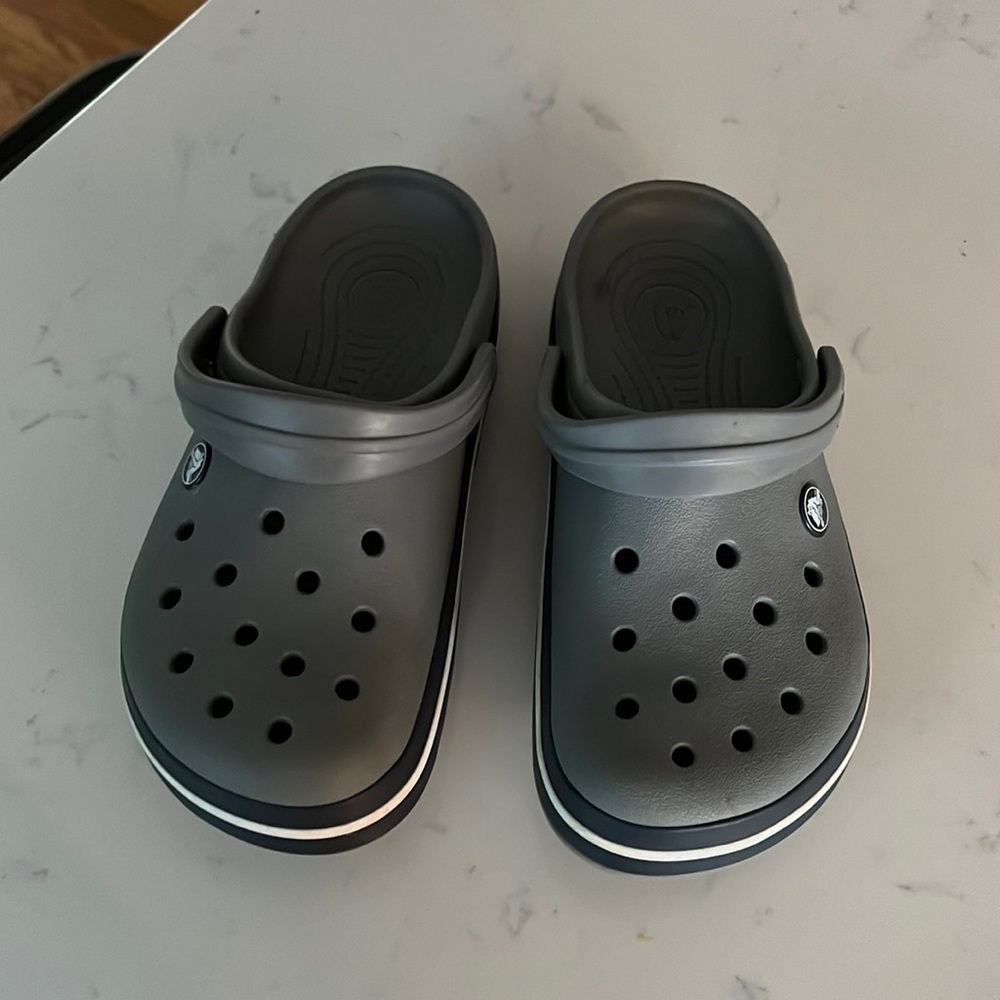 Gray crocs, junior size 5